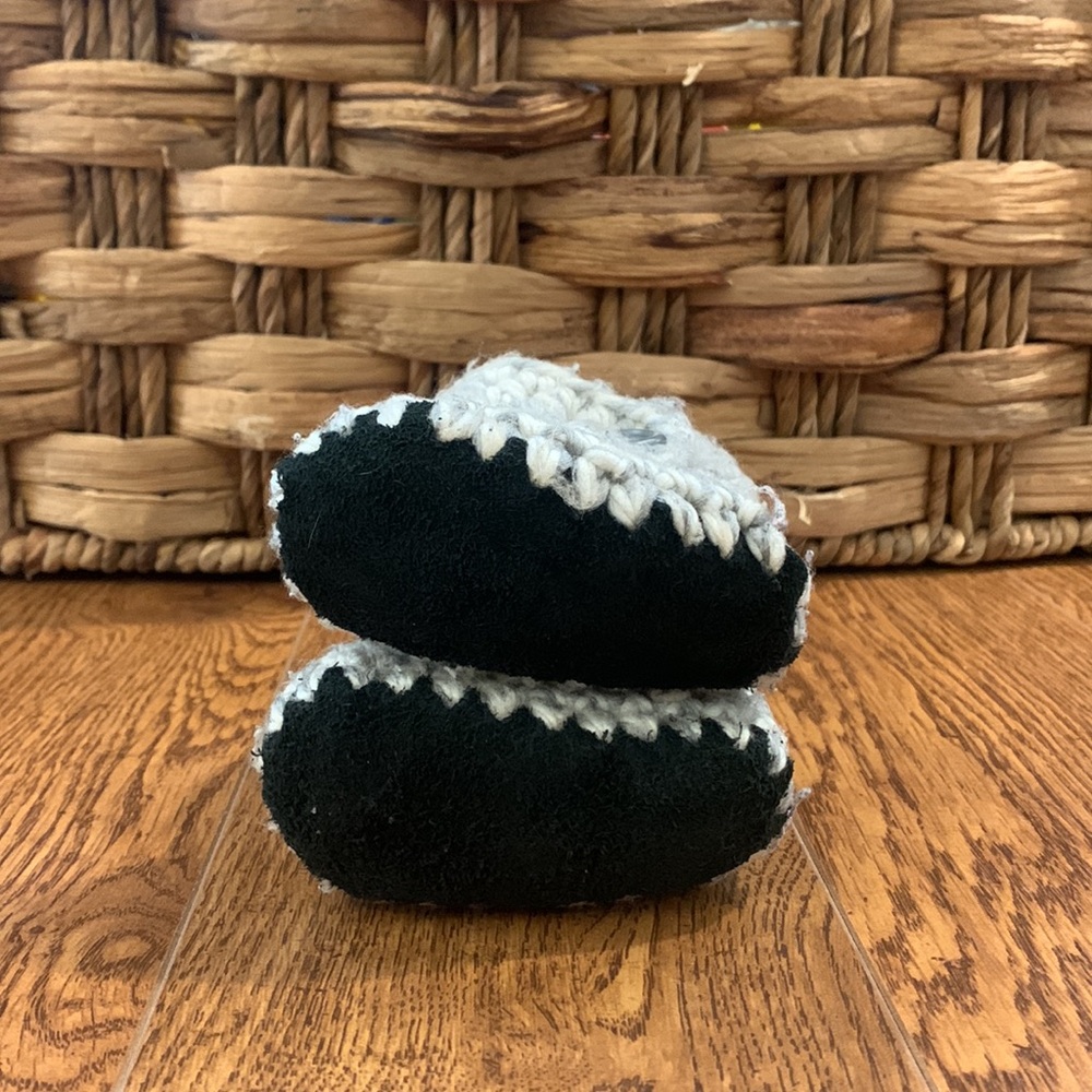 Handmade Baby Booties - Picture 2 of 3